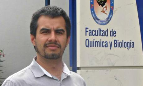 "Las Universidades deben entregar el aporte técnico, formativo y público que tendrá la discusión e implementación de políticas de medicamentos necesarias en Chile"