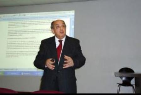 Analizan dificultades y desafíos de la investigación científica