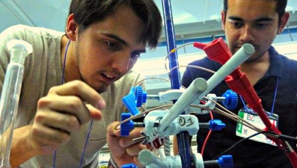Positiva evaluación consolida 2ª Escuela de Verano de Electroquímica 