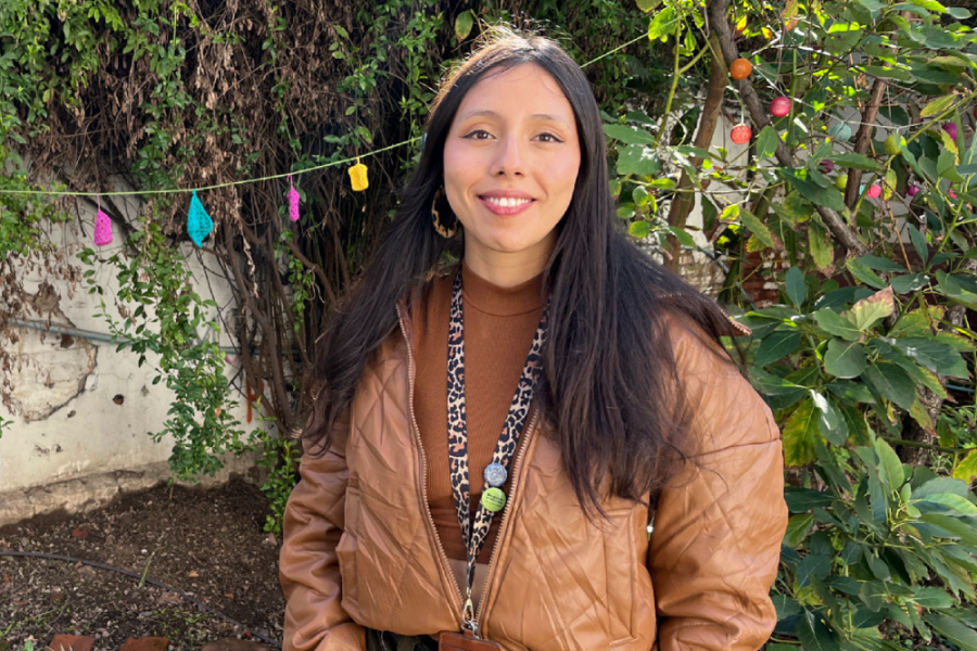 En la fotografía aparece la estudiante de quinto año de Psicología, Marta Paredes